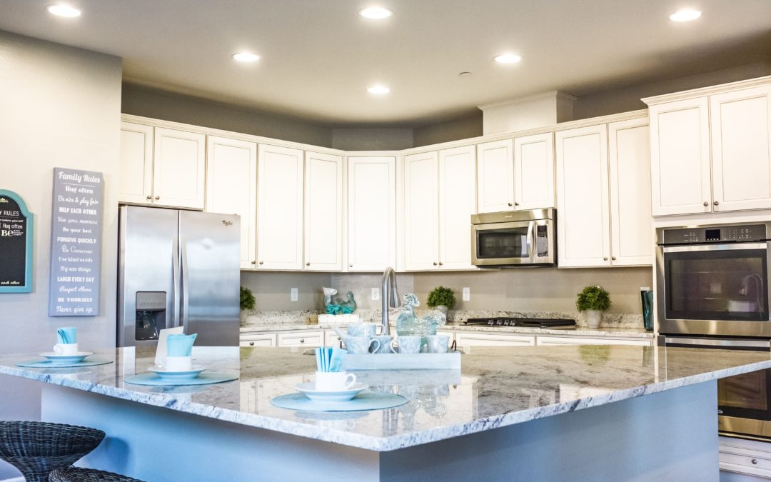 Irvine, Kitchen Remodeling: Choosing Your New Kitchen Cabinet